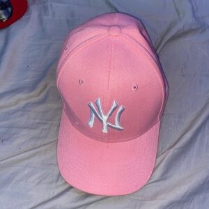 Women’s Pink Yankees hat